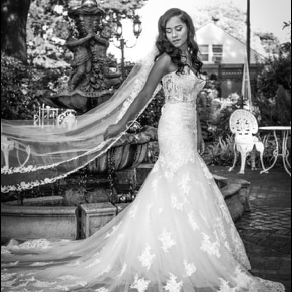 Wedding dress size 4 - Picture 1 of 5